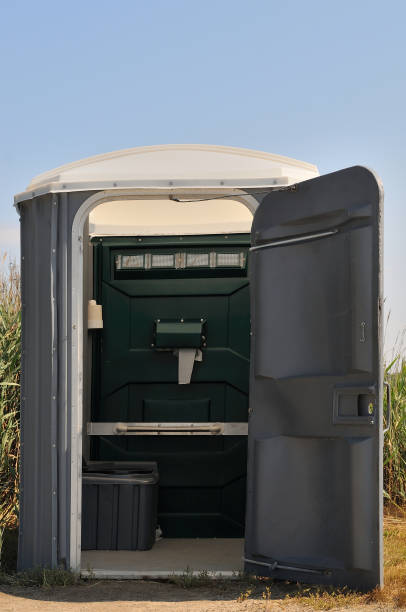 Best Porta potty delivery and setup  in Marshall, MO