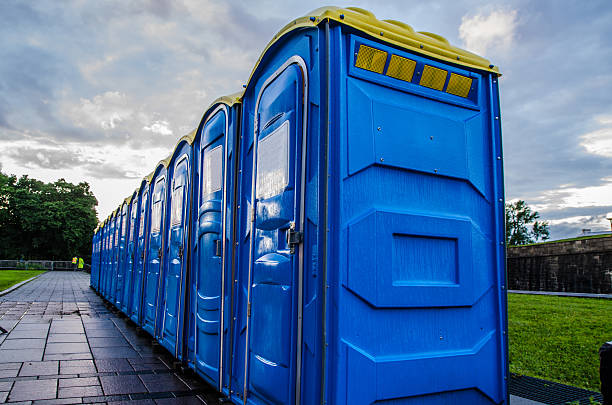 Best Portable restroom trailer rental  in Marshall, MO